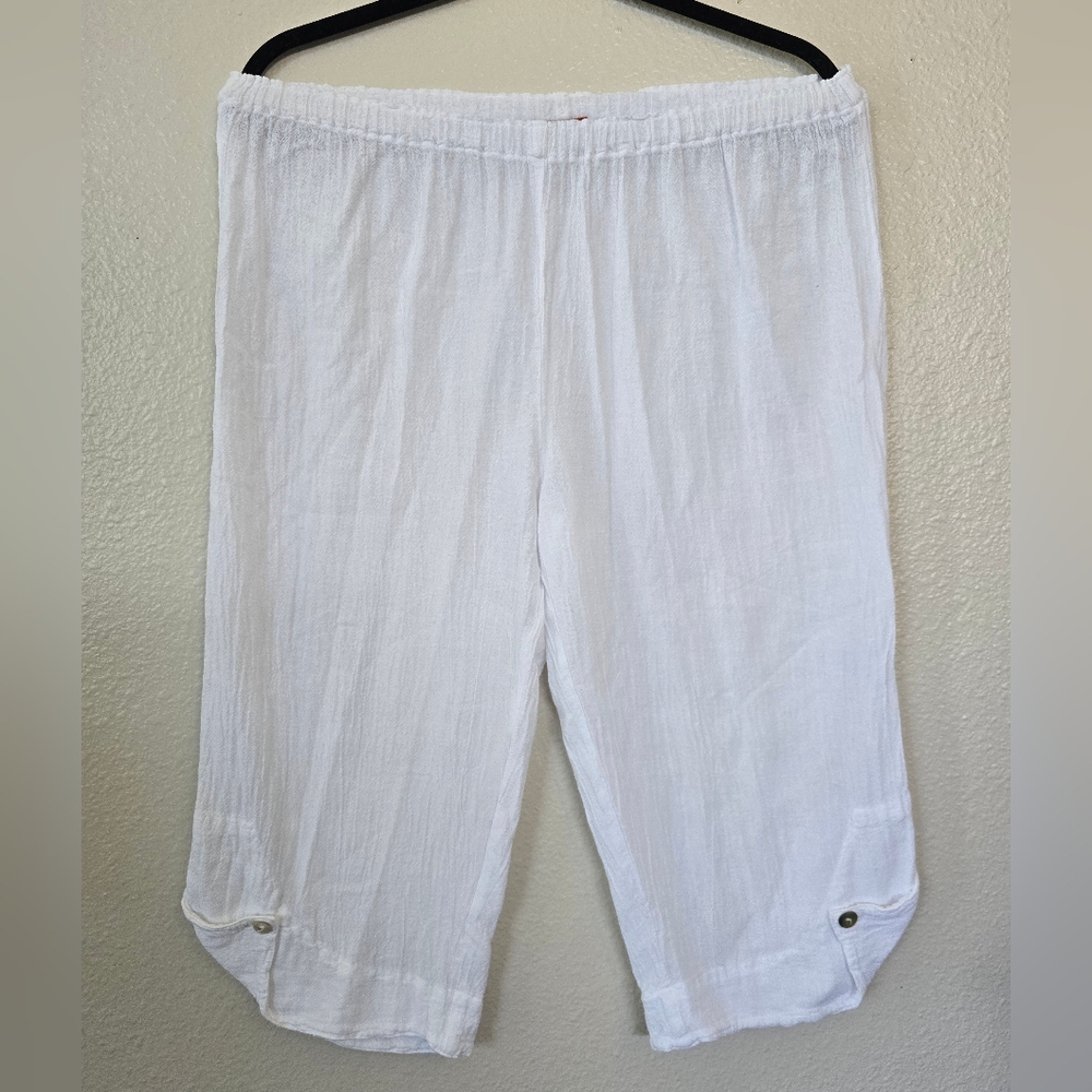 Oh My Gauze! White Beth Capris